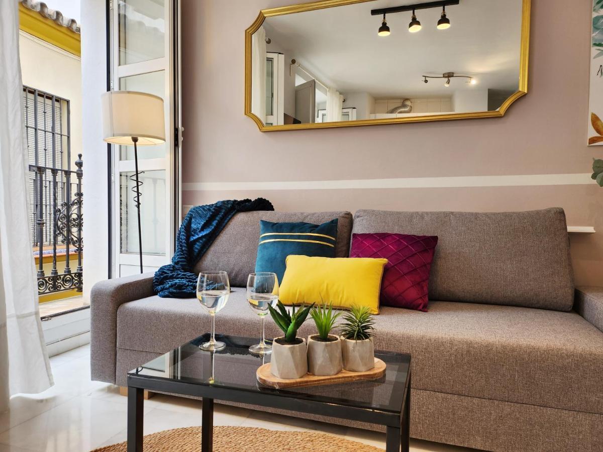 Lovely Center Apartments - Balcony Lux Sol เซบีญา ภายนอก รูปภาพ