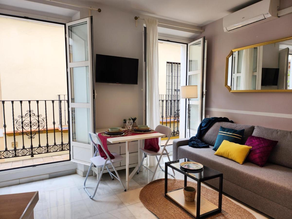 Lovely Center Apartments - Balcony Lux Sol เซบีญา ภายนอก รูปภาพ