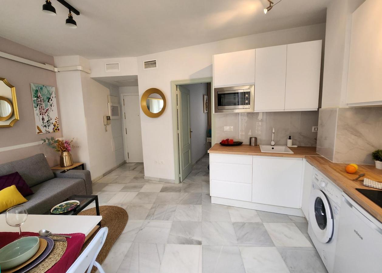 Lovely Center Apartments - Balcony Lux Sol เซบีญา ภายนอก รูปภาพ