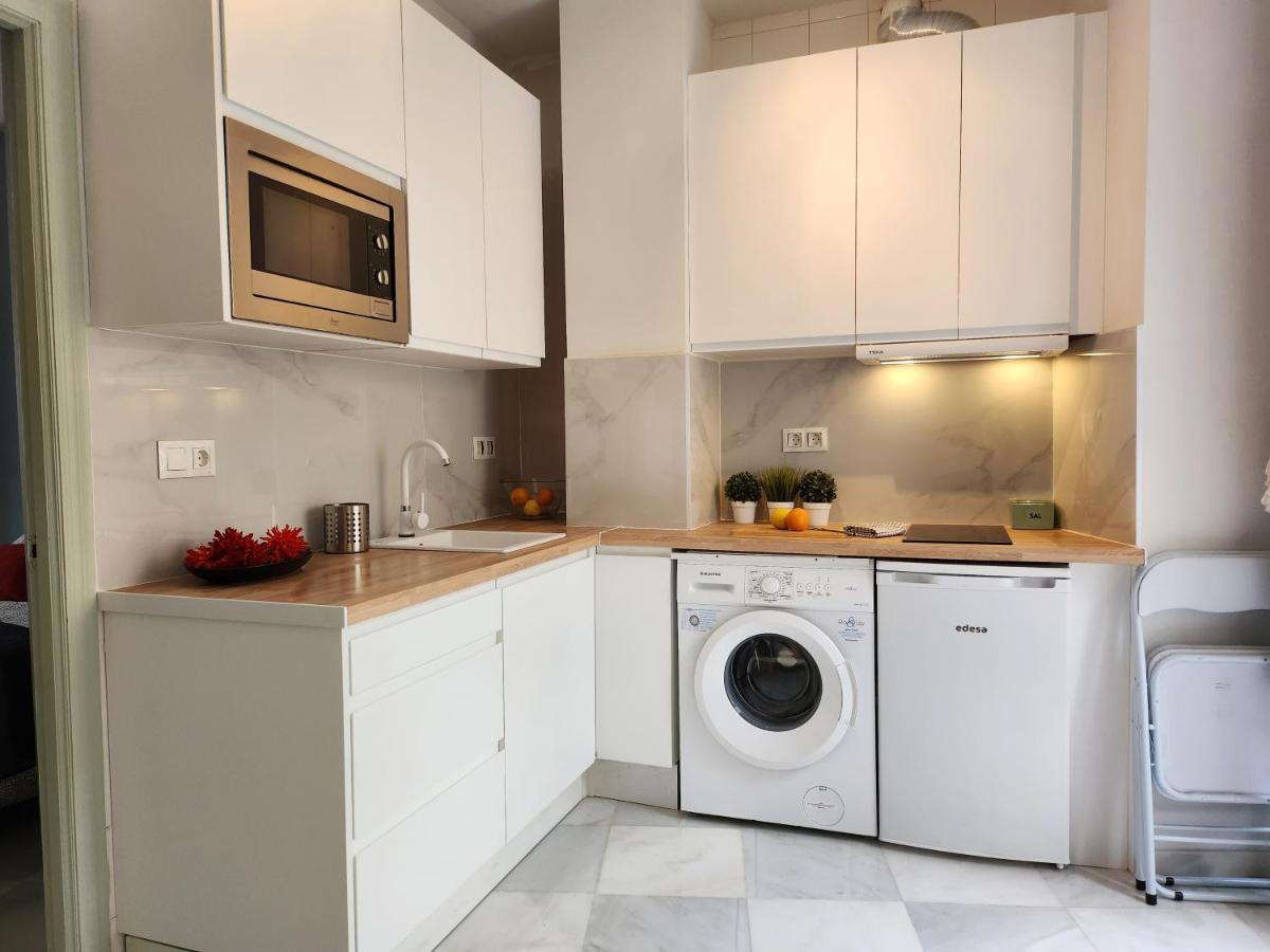 Lovely Center Apartments - Balcony Lux Sol เซบีญา ภายนอก รูปภาพ