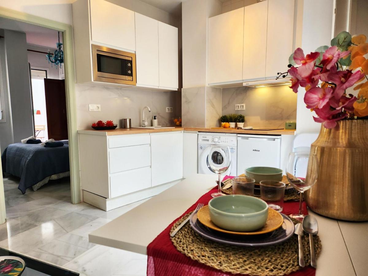 Lovely Center Apartments - Balcony Lux Sol เซบีญา ภายนอก รูปภาพ