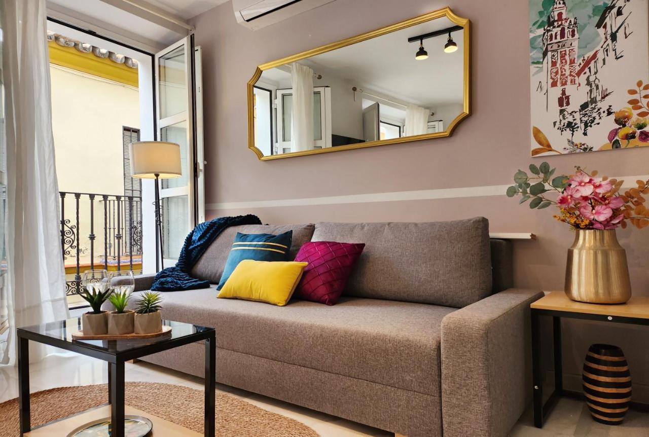 Lovely Center Apartments - Balcony Lux Sol เซบีญา ภายนอก รูปภาพ