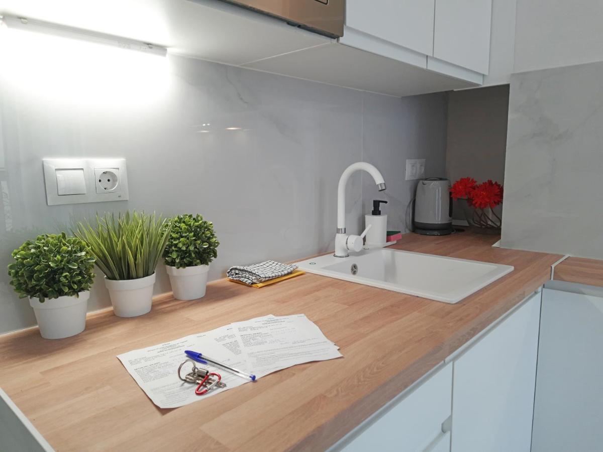 Lovely Center Apartments - Balcony Lux Sol เซบีญา ภายนอก รูปภาพ